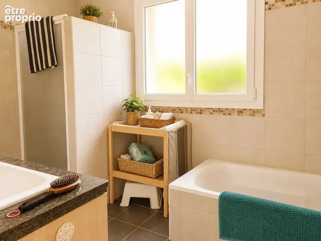 Maison familiale de 215 m² sur terrain de 2 080 m² - photo 12