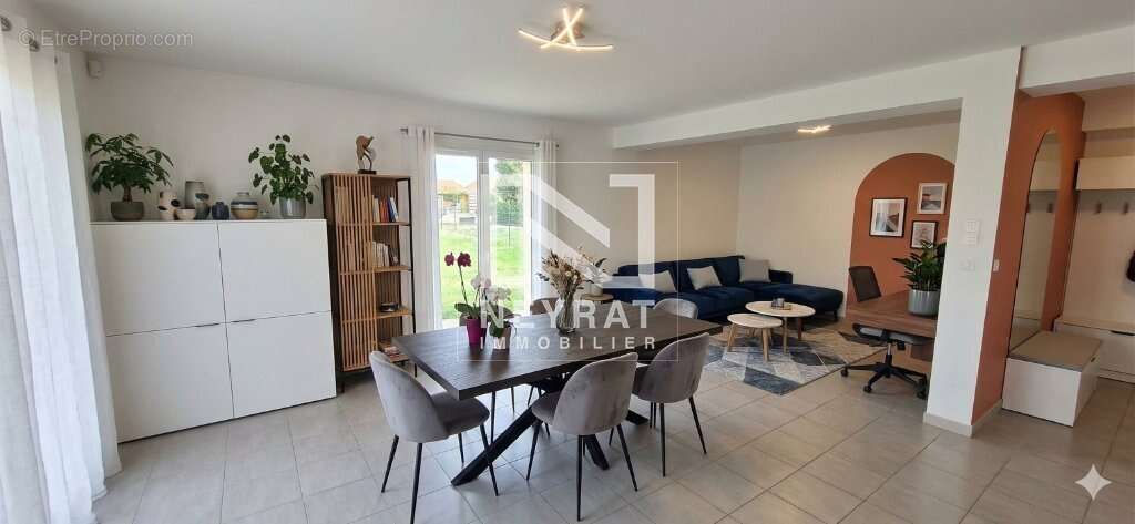 Maison à NUITS-SAINT-GEORGES