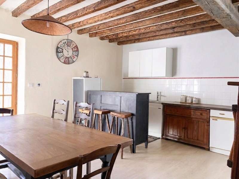 Maison en pierre de 5 pièces principales - photo 2