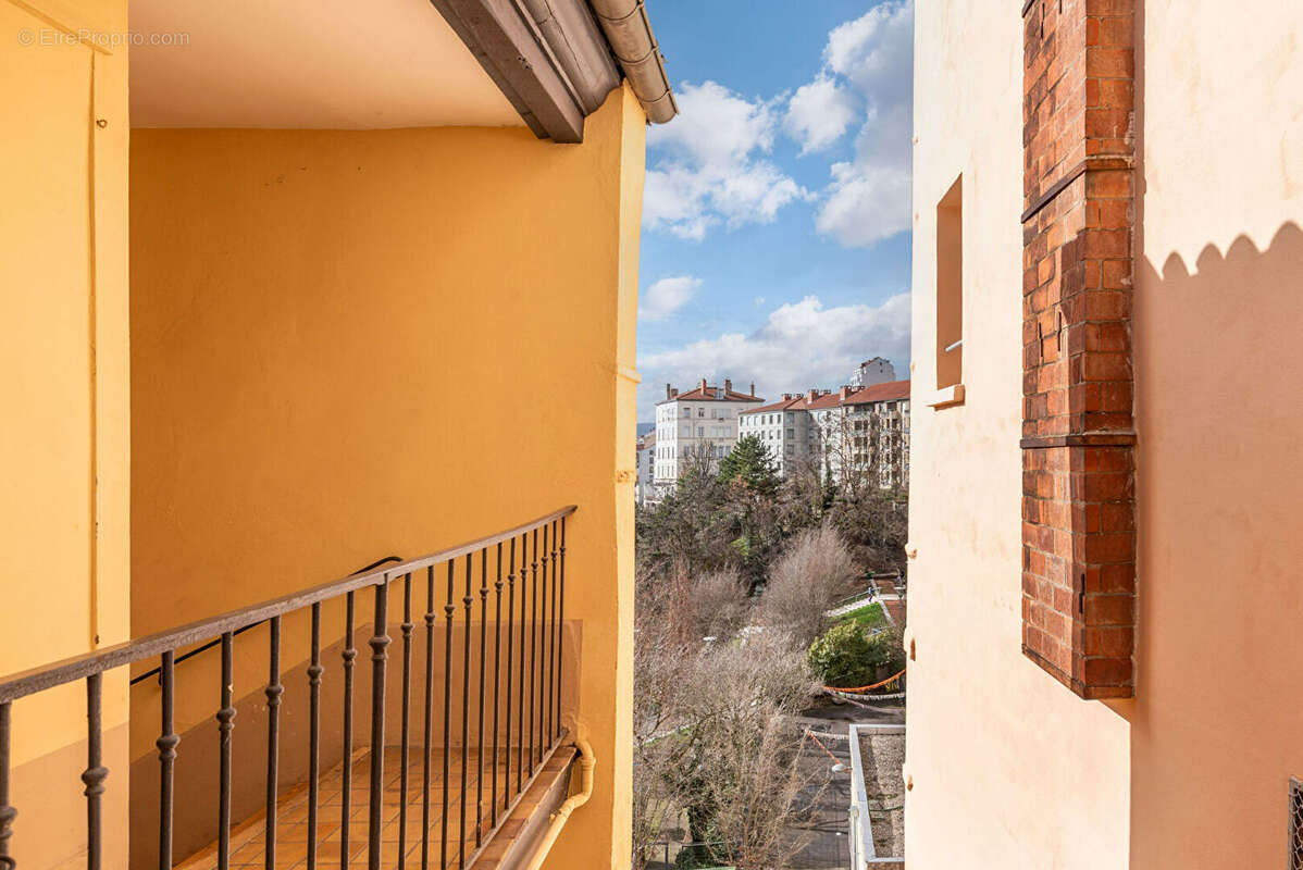 Appartement à LYON-1E