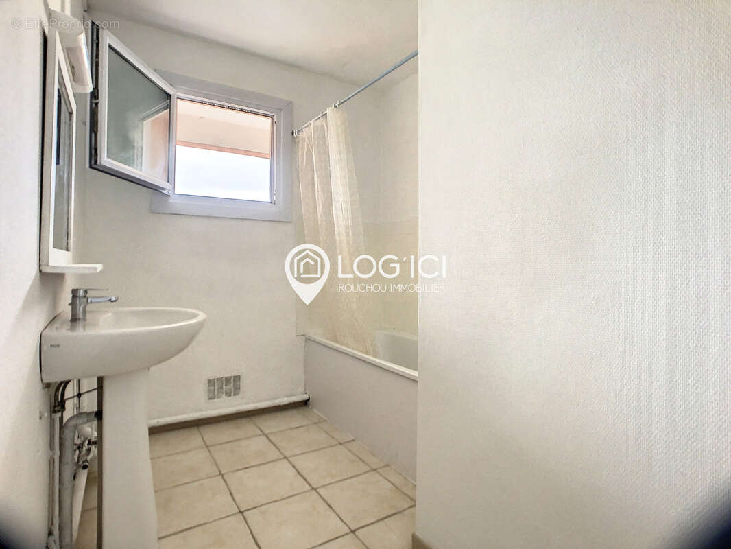 Appartement à BILLERE