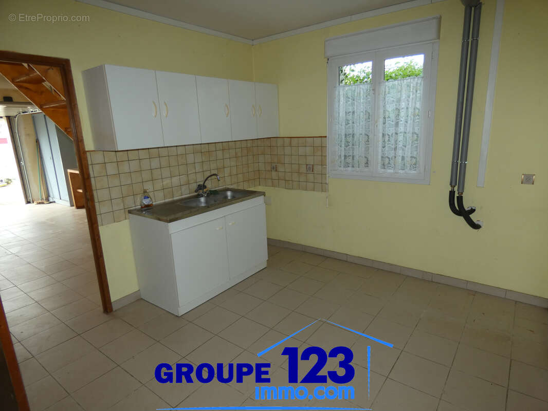 Maison à ARCES-DILO