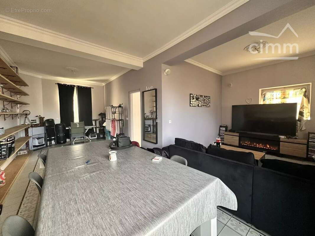 Maison à CONGIS-SUR-THEROUANNE