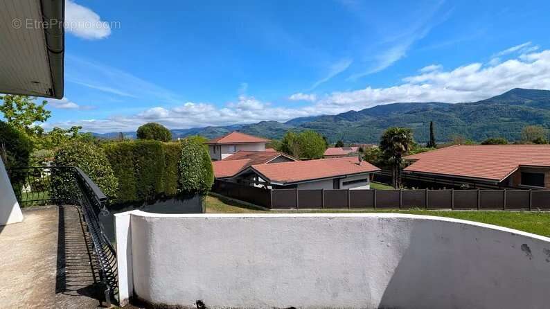 Maison à SAINT-ISMIER