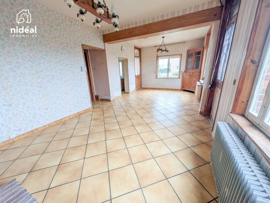 Maison à SARS-POTERIES