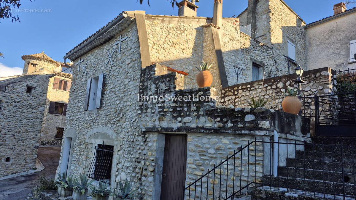 Maison à VINSOBRES
