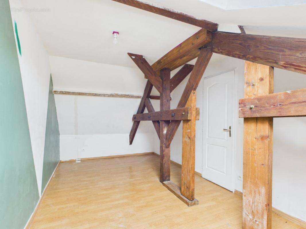 Maison à FONCHES-FONCHETTE