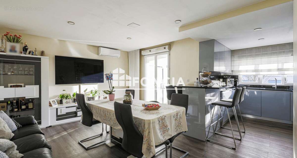 Appartement à SAINT-MARTIN-D&#039;HERES