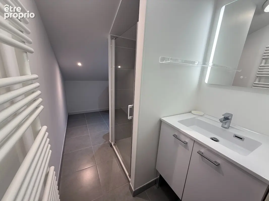 Le Pouliguen centre - Appartement T3 duplex en parfait état. - photo 10