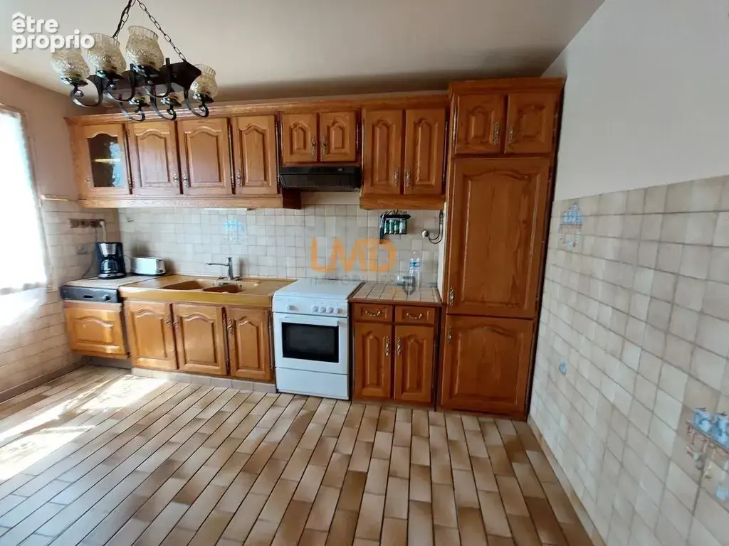 Bray sur Seine, maison 3 chambres avec sous-sol total et Piscine - photo 8