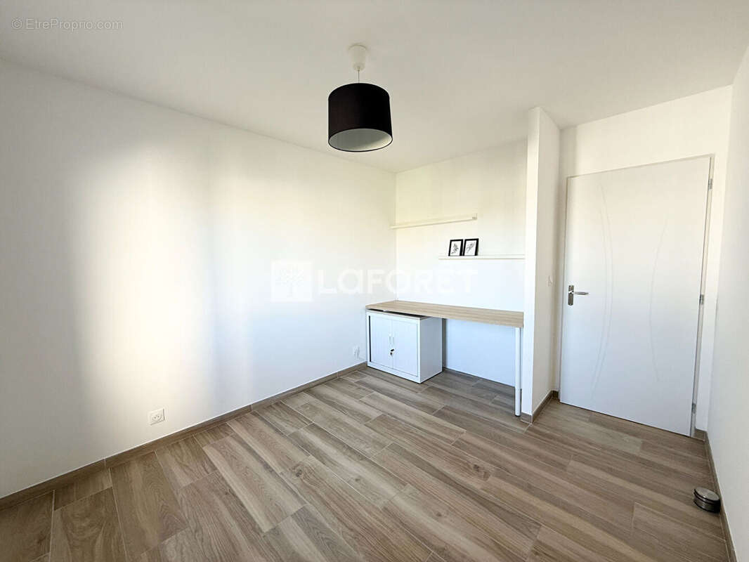 Maison à PUJOLS-SUR-CIRON