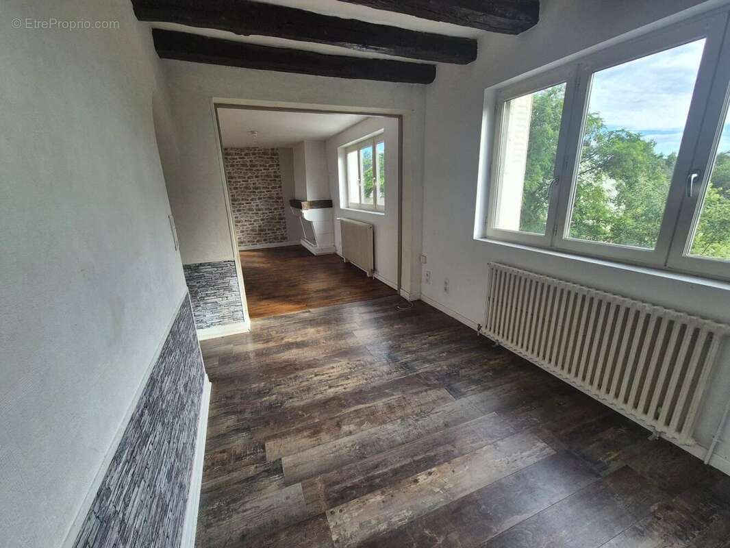 Maison à COSNAC