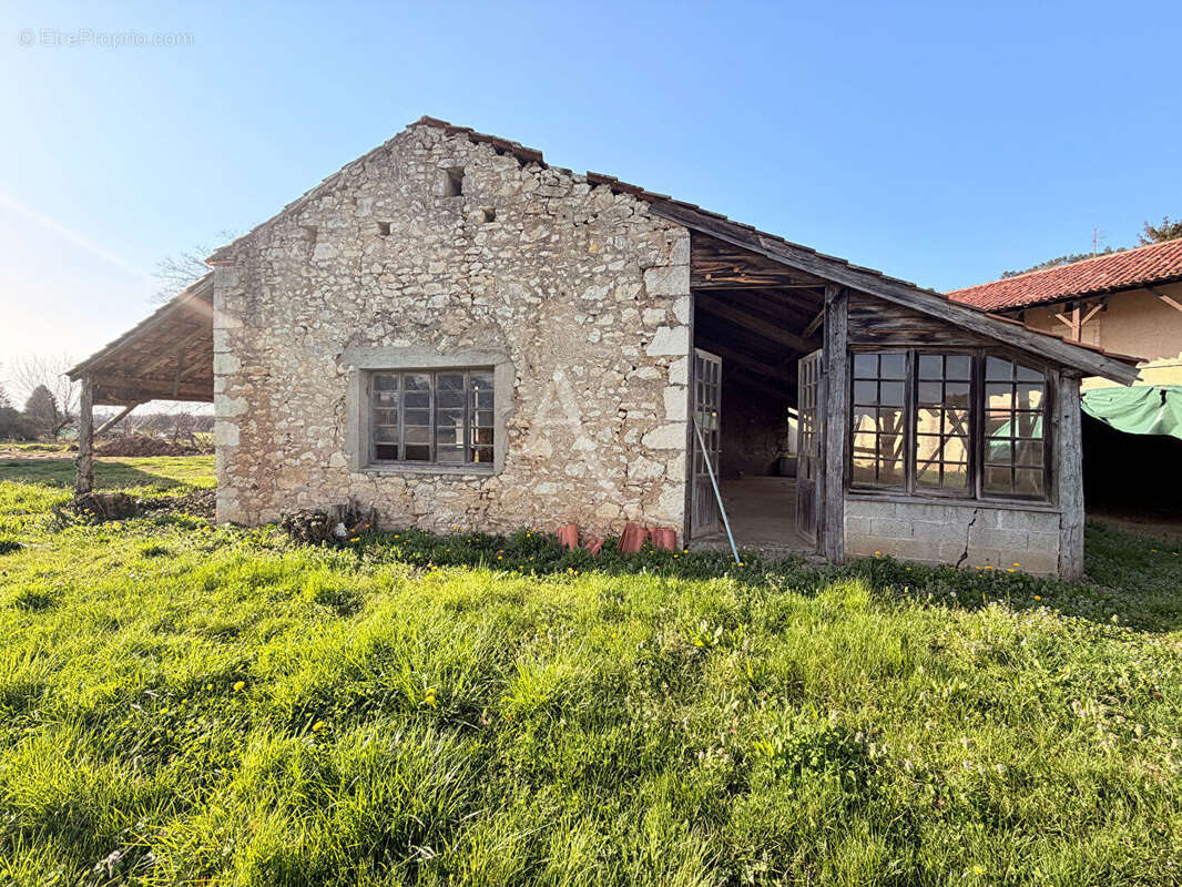 Maison à ANGLARS-JUILLAC