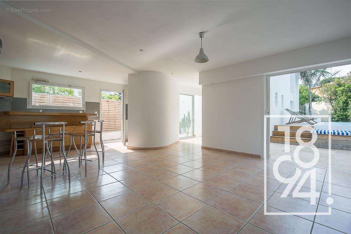 Maison à MARSEILLE-9E