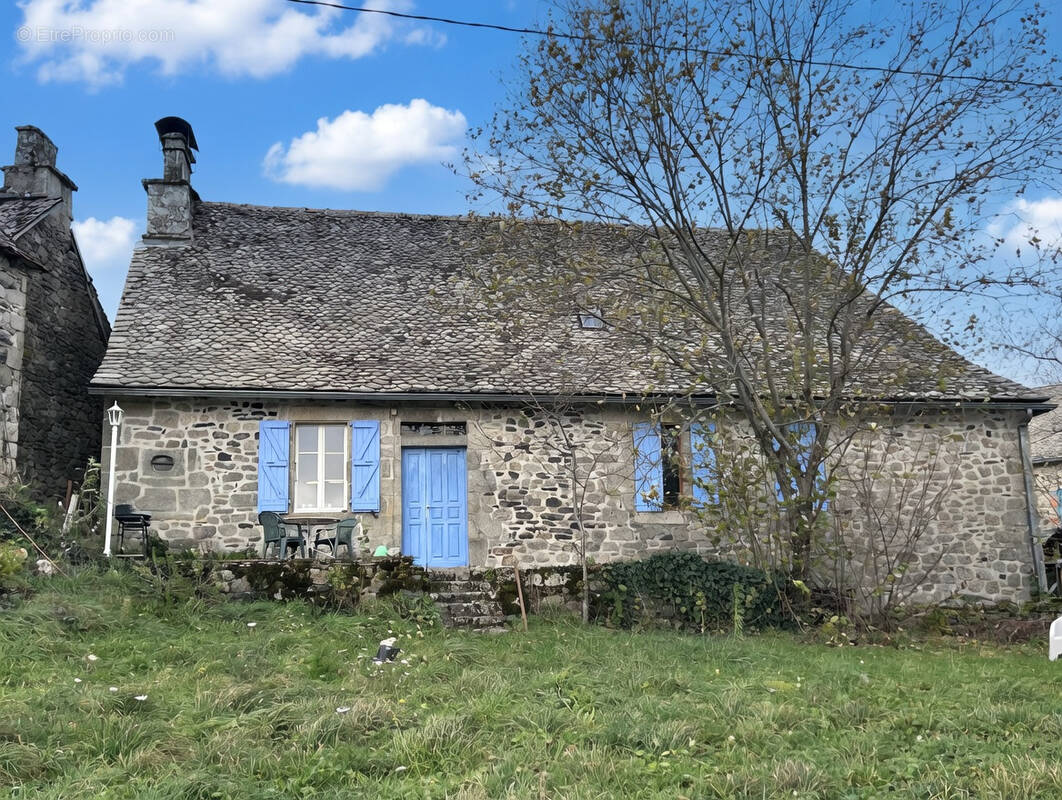 Maison à AURIAC