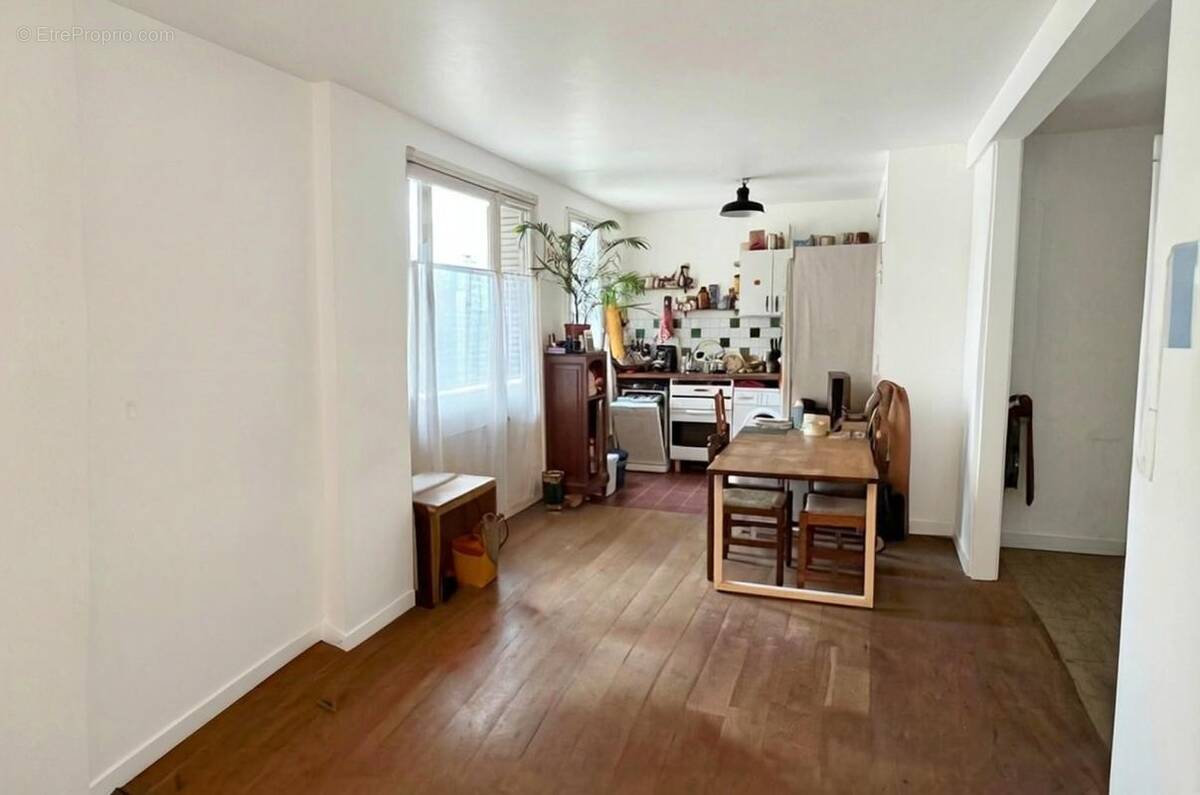 Appartement à GENNEVILLIERS