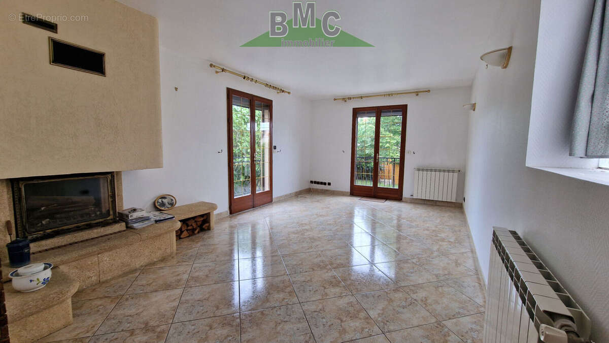 Maison à LE PLESSIS-BOUCHARD