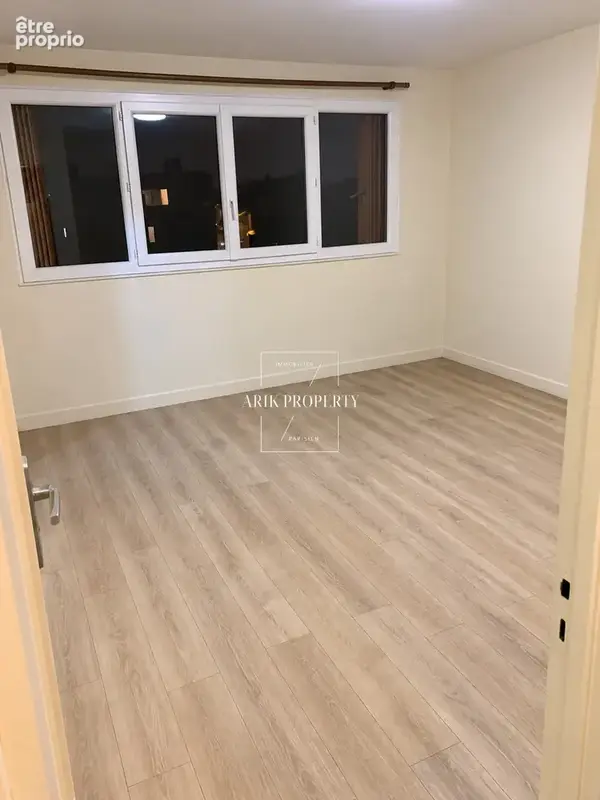 Joli studio face au Buttes Chaumont - photo 4