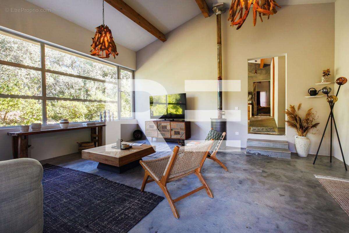 Maison à AUBAIS