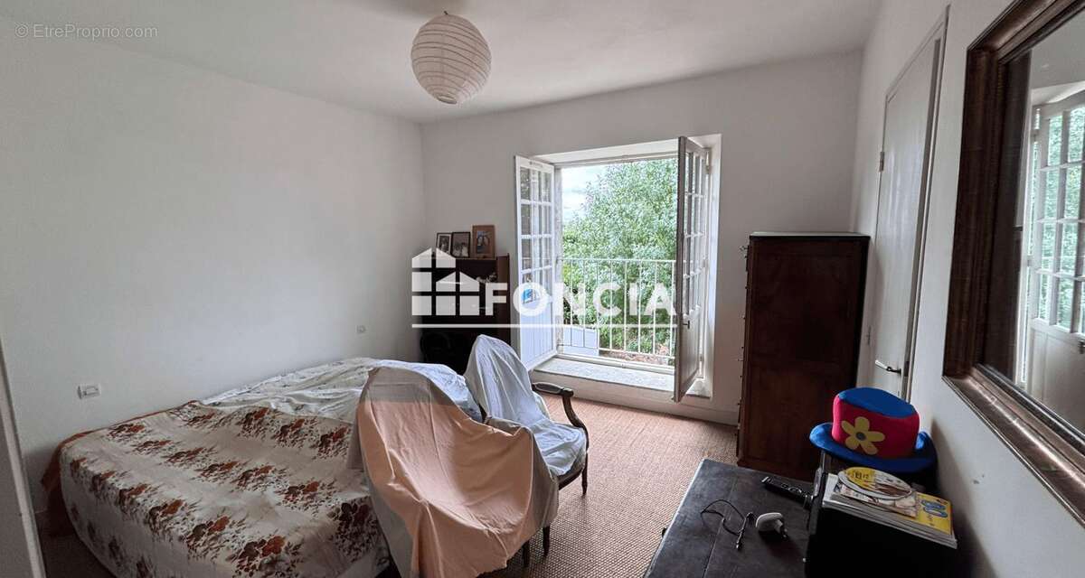 Authentique ancien moulin de 180 m² sur 1 800 m² arborés avec piscine, terrasse ombragée de 40 m², serre et pigeonnier. Un vérit - photo 10