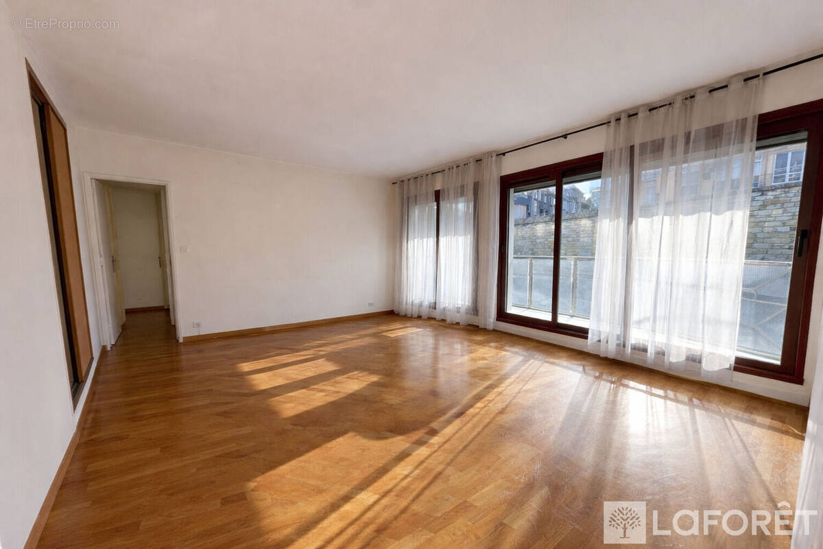 Appartement à SEVRES