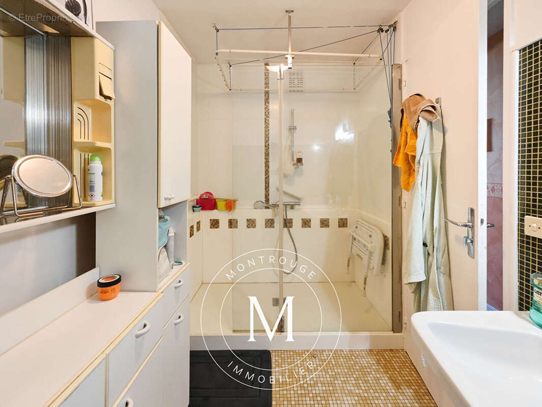 Appartement à MONTROUGE