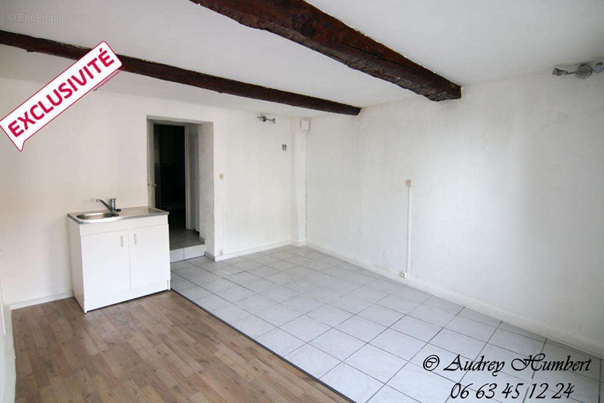 Appartement à LA BRILLANNE