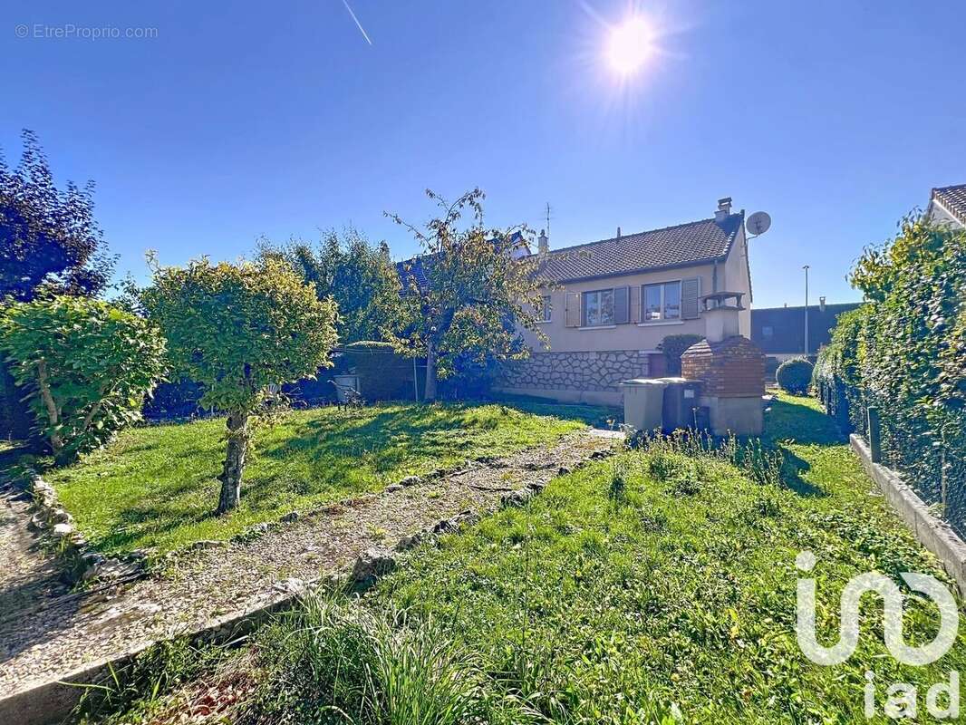 Photo 3 - Maison à BRIE-COMTE-ROBERT