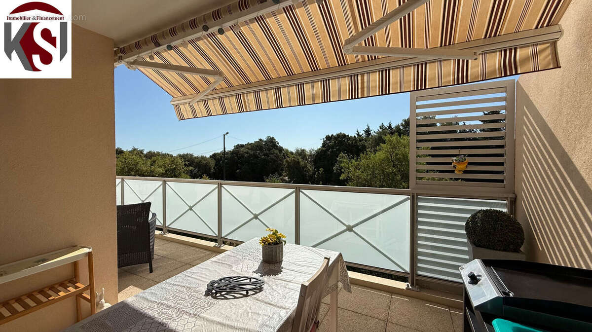 Appartement à SEILLONS-SOURCE-D'ARGENS