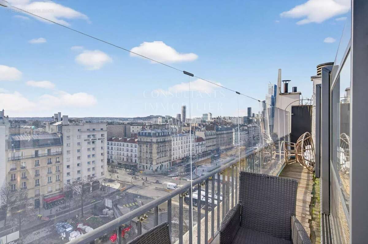 Appartement à NEUILLY-SUR-SEINE