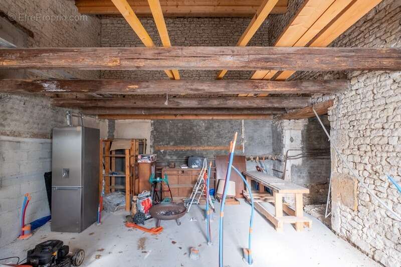 Maison à AIGREFEUILLE-D&#039;AUNIS