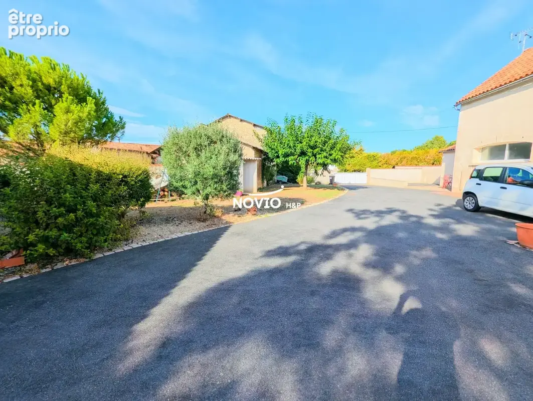 Maison 6 pièces 157 m² à vendre à Marigny-Brizay (86380) - photo 2