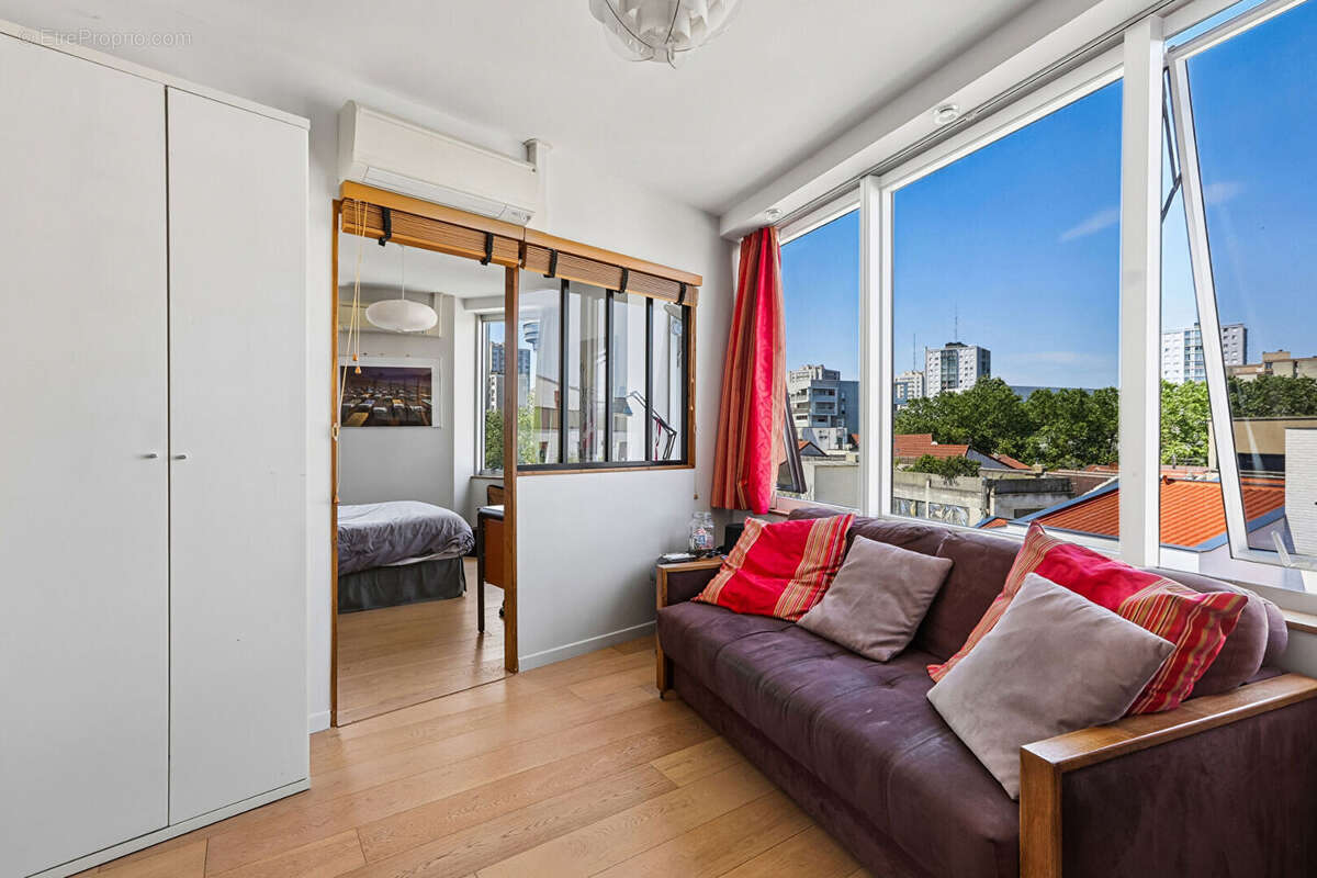 Appartement à LES LILAS