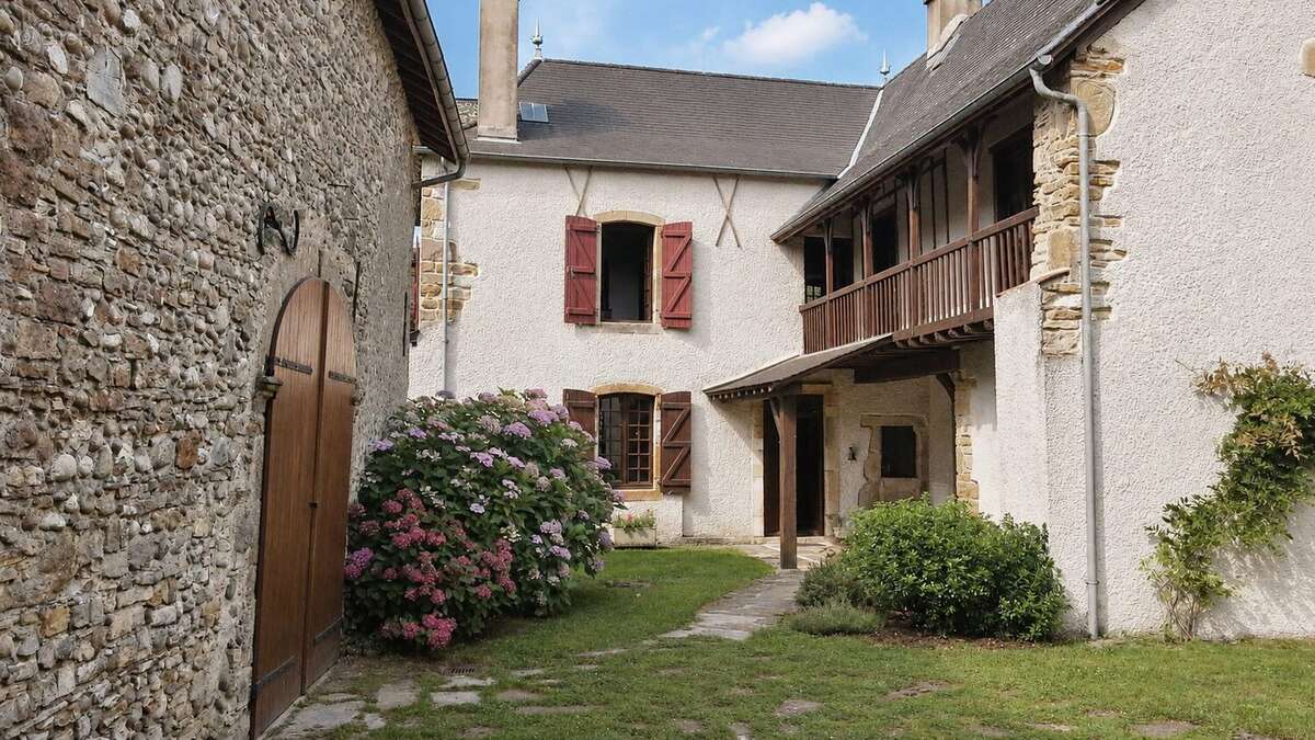 Navarrenx rustic ourtyard - Maison à NAVARRENX
