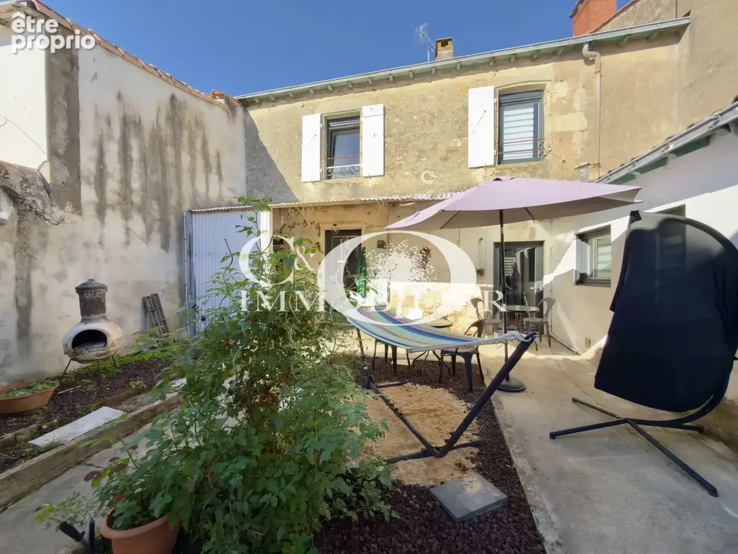 Maison de bourg - 2 chambres - bureau - cour de 50 m2 - photo 1