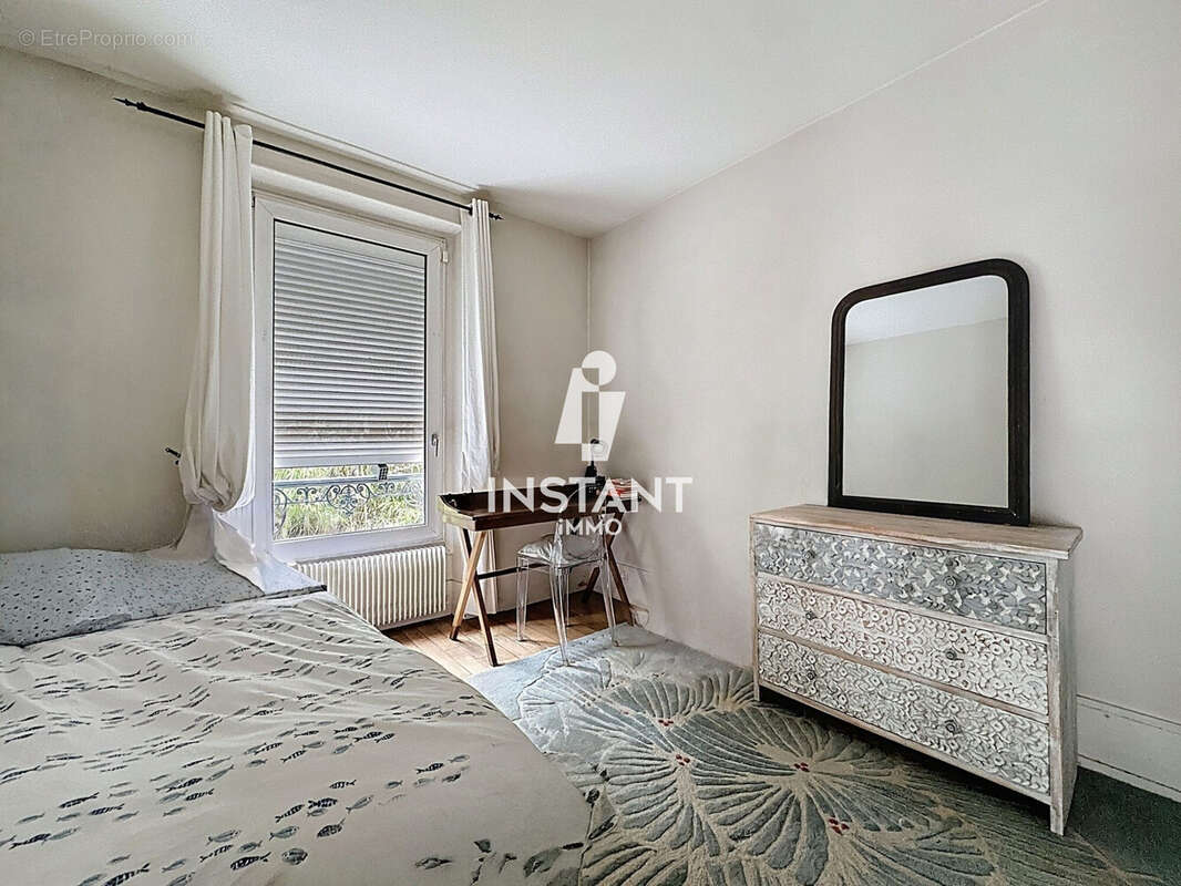 Maison à LE PERREUX-SUR-MARNE