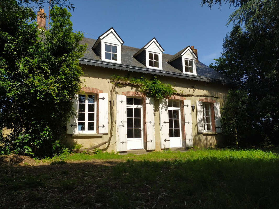 Maison à CHALLAIN-LA-POTHERIE