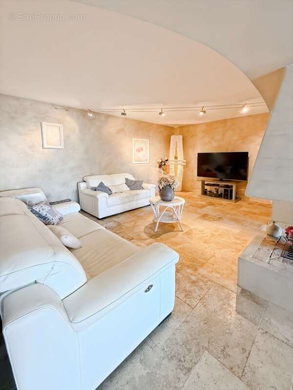 Maison à COUCHES