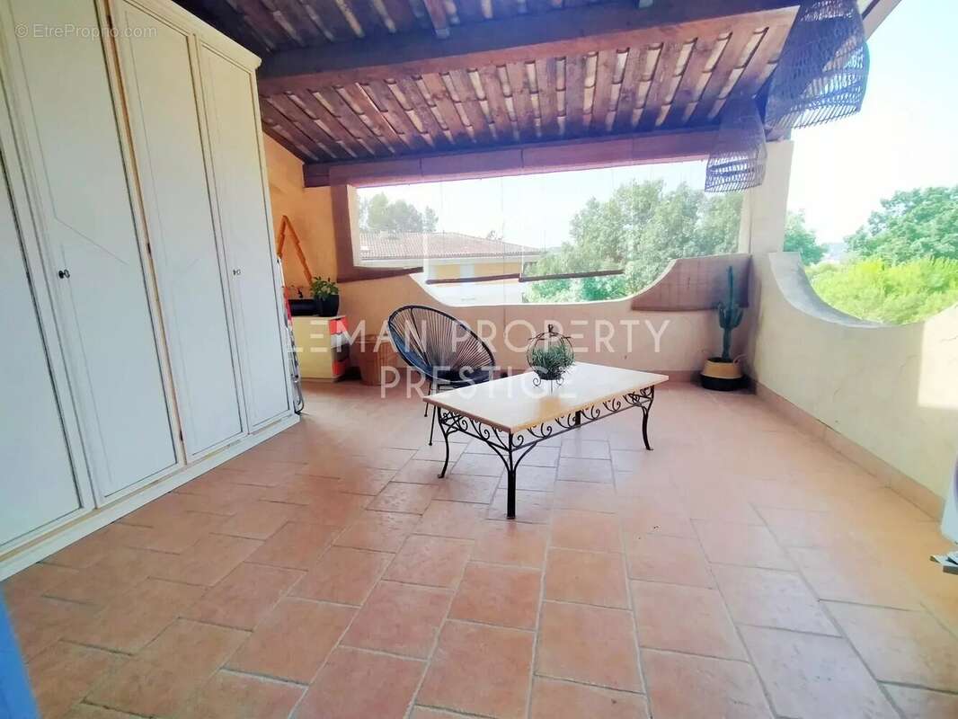 Maison à PEYMEINADE