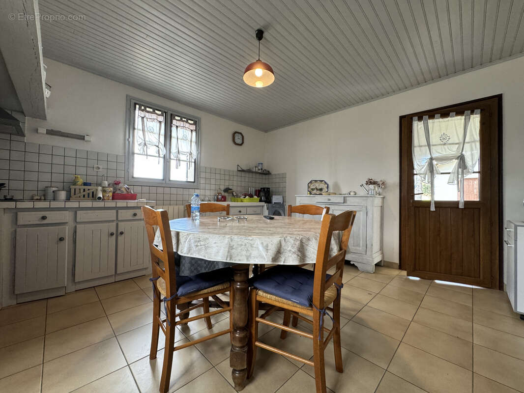 Maison à SAINT-BARTHELEMY-D'AGENAIS