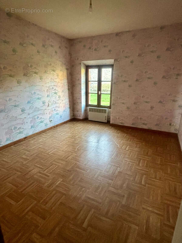 Maison à SAINT-ELIPH