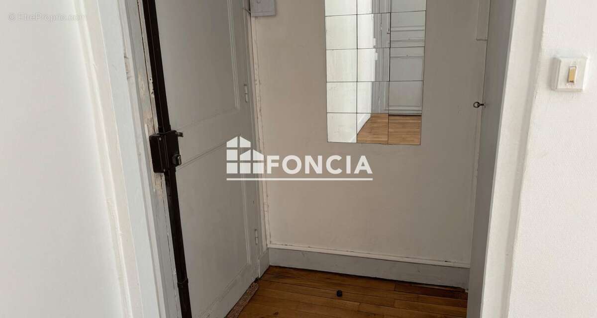 Appartement à PARIS-7E