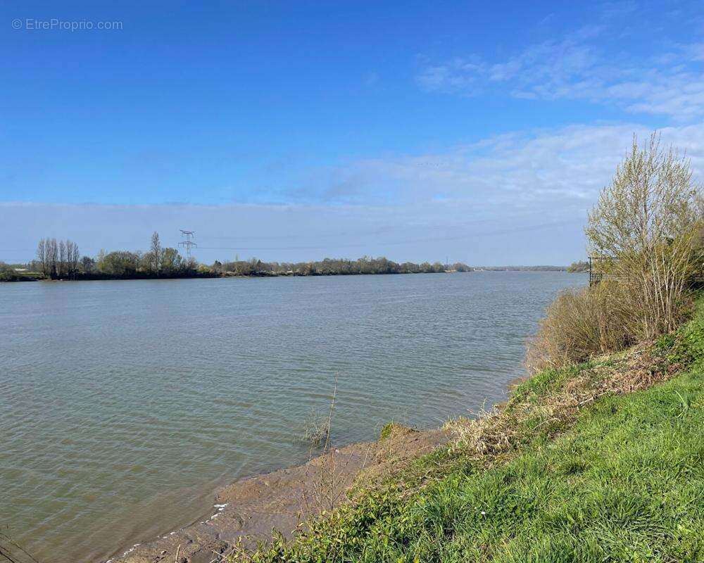 Maison en pierre vue sur la Garonne - Fort potentiel - Cambes - photo 9