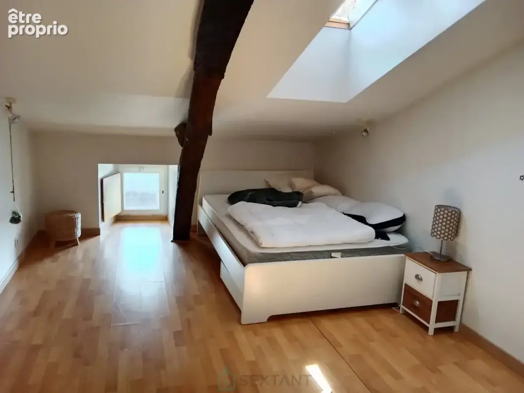 En exclusivité  Maison à usage mixte avec local commercial et appartement loué - photo 5