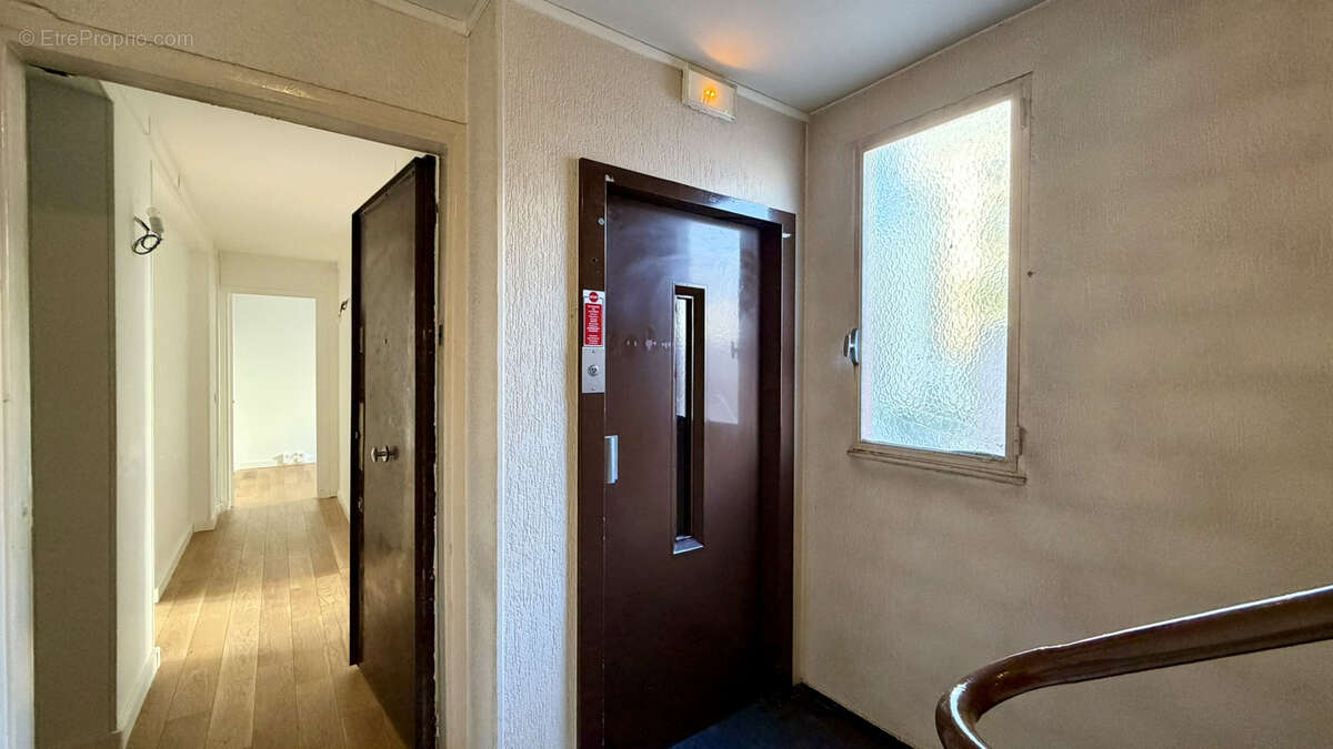 Appartement à PARIS-20E