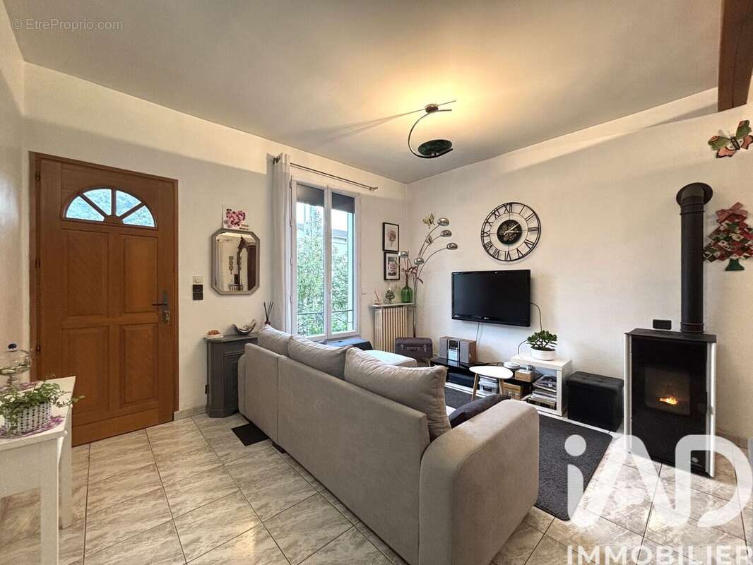 Photo 2 - Maison à VILLEMOMBLE