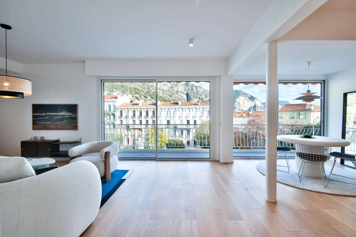 Appartement à BEAULIEU-SUR-MER