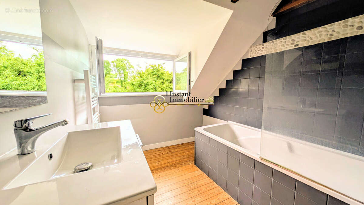 Charmante maison néo-bretonne au calme - Morlaix (Ploujean) - 3 pièces - environ 76m²  au sol - photo 12
