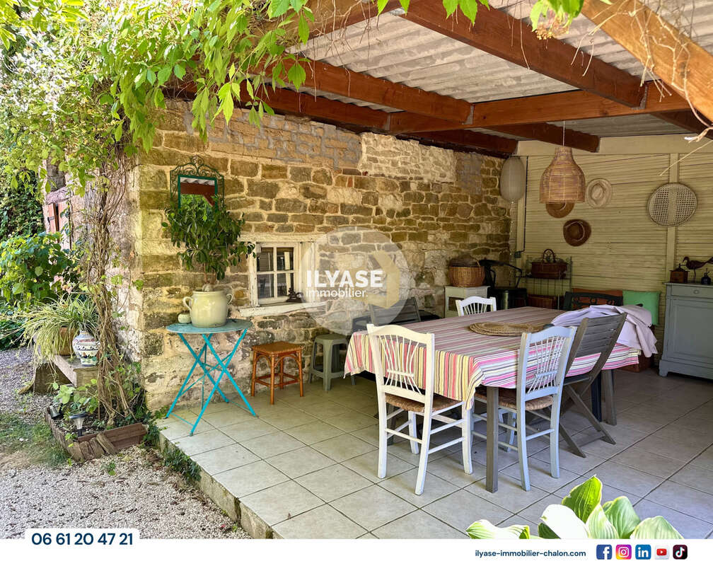 Maison 130 m2  3 ch  1560 m2 - photo 4