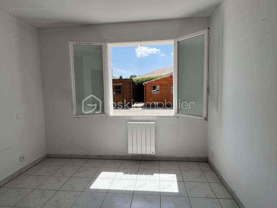 SAUJON  -  maison plain-pied 91 m2 sur terrain clos 560 m2 - photo 7